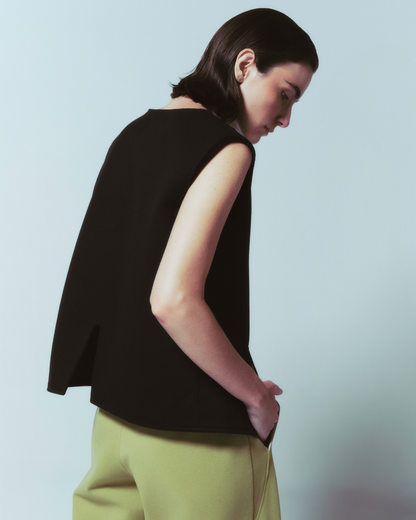 ELARA VEST