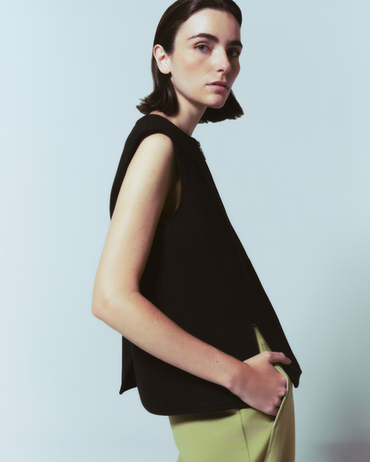 ELARA VEST